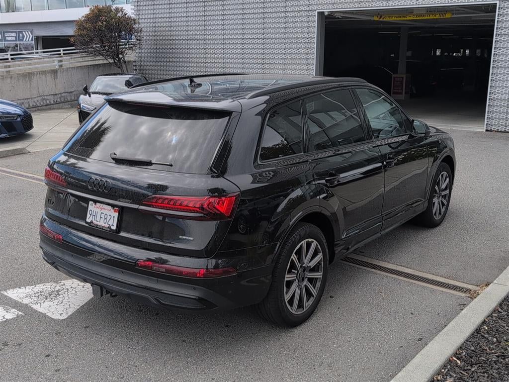 2023 Audi Q7 Premium Plus