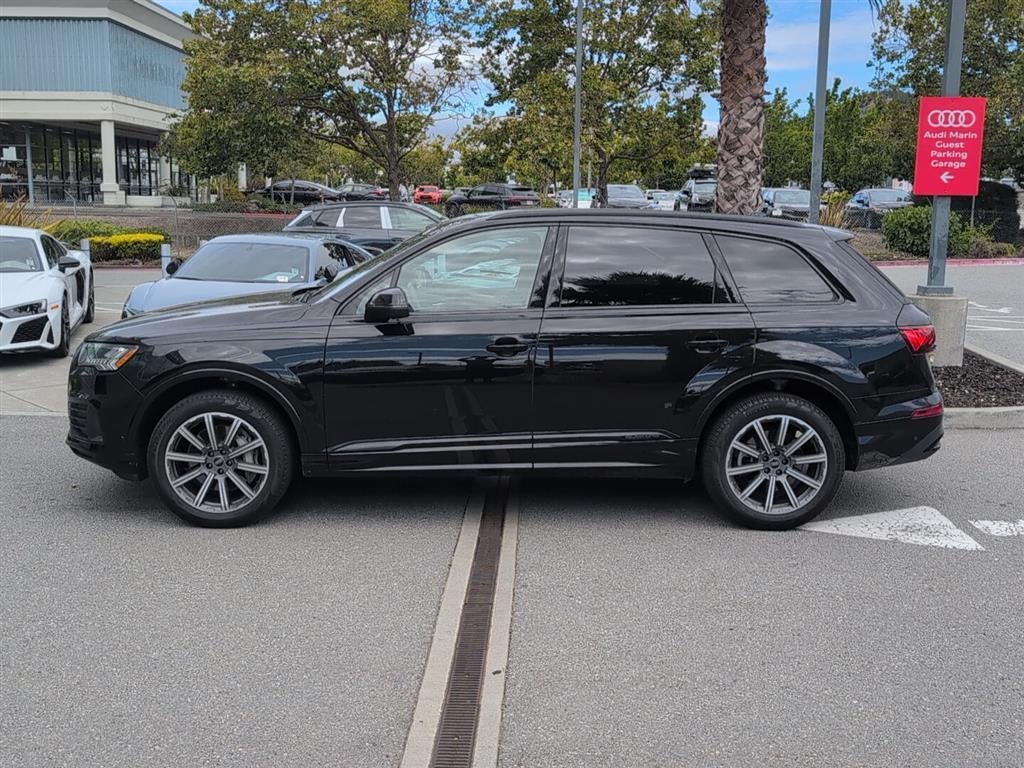 2023 Audi Q7 Premium Plus