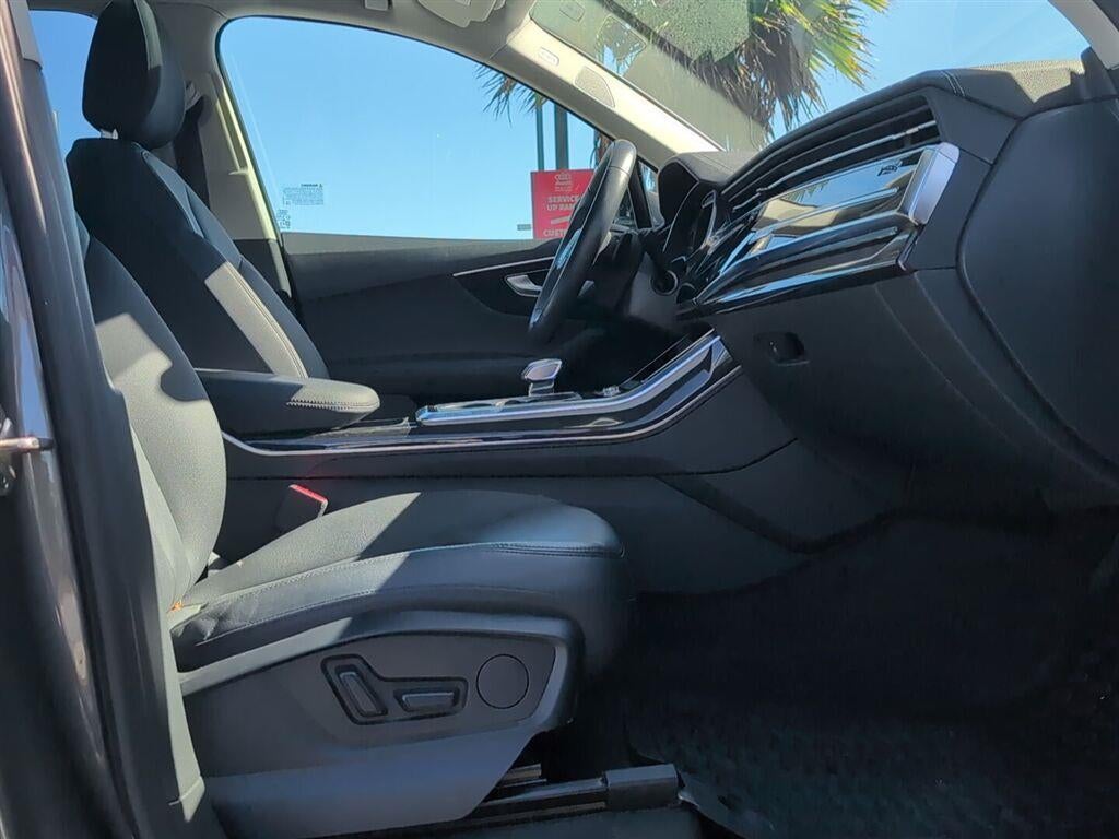 2023 Audi Q7 Premium Plus