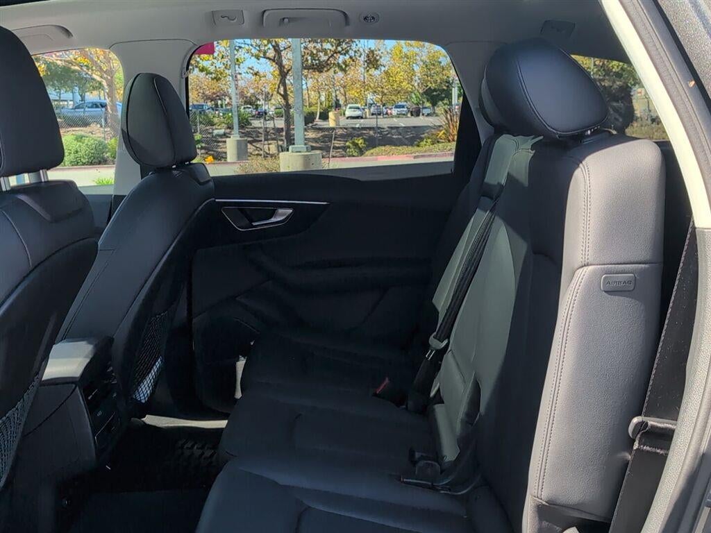 2023 Audi Q7 Premium Plus