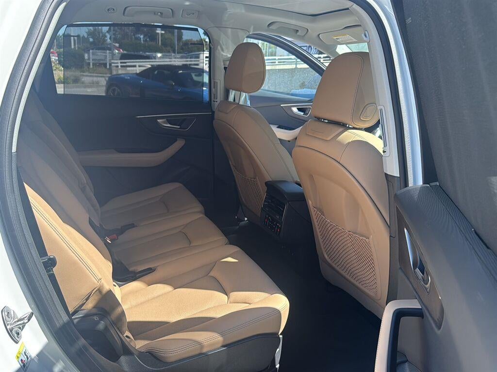 2026 Audi Q7 Premium Plus