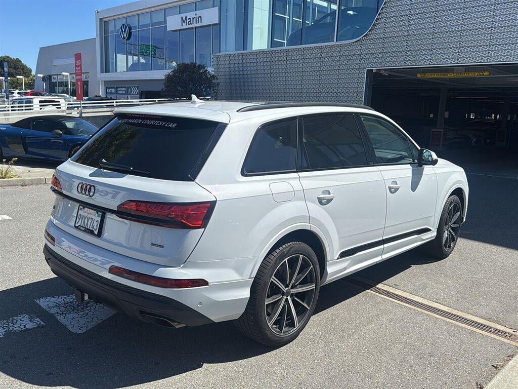 2026 Audi Q7 Premium Plus