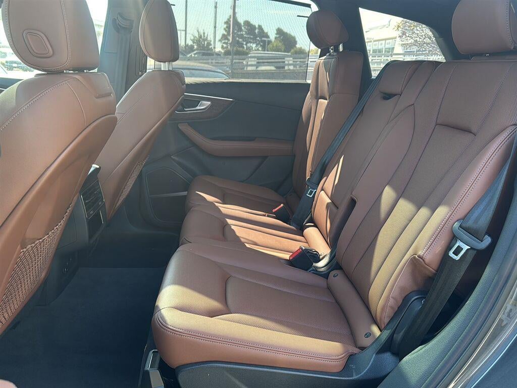 2026 Audi Q7 Premium Plus