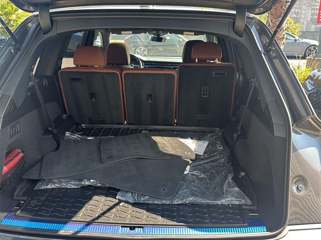 2026 Audi Q7 Premium Plus