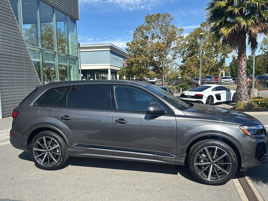 2026 Audi Q7 Premium Plus