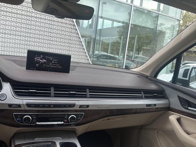 2019 Audi Q7 Premium Plus
