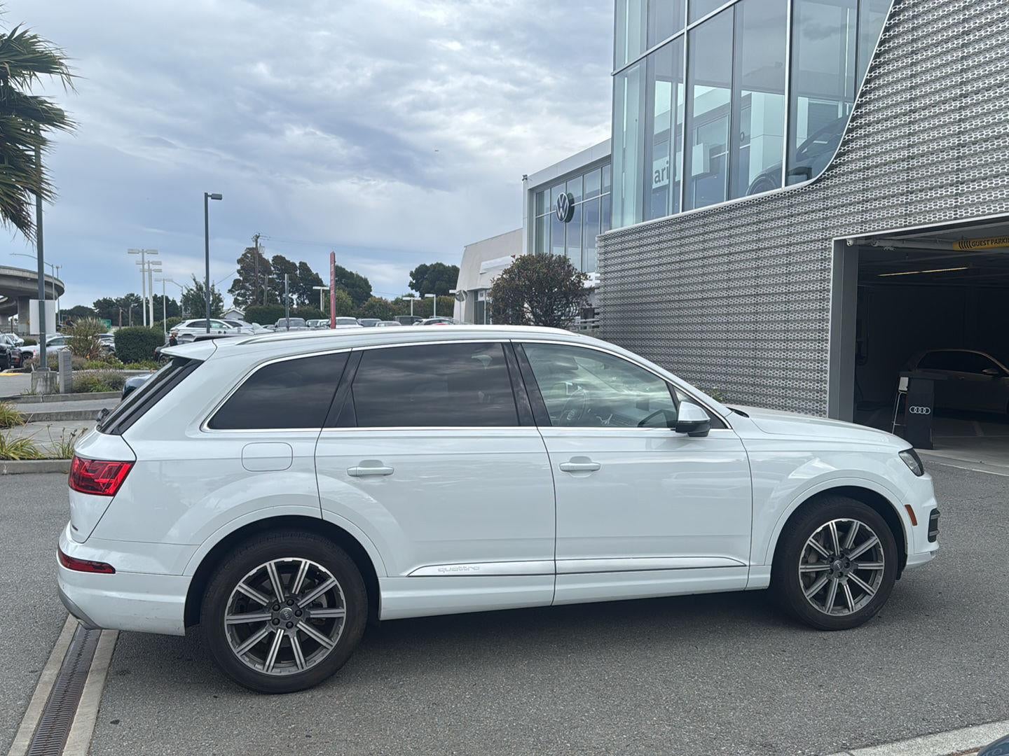 2019 Audi Q7 Premium Plus