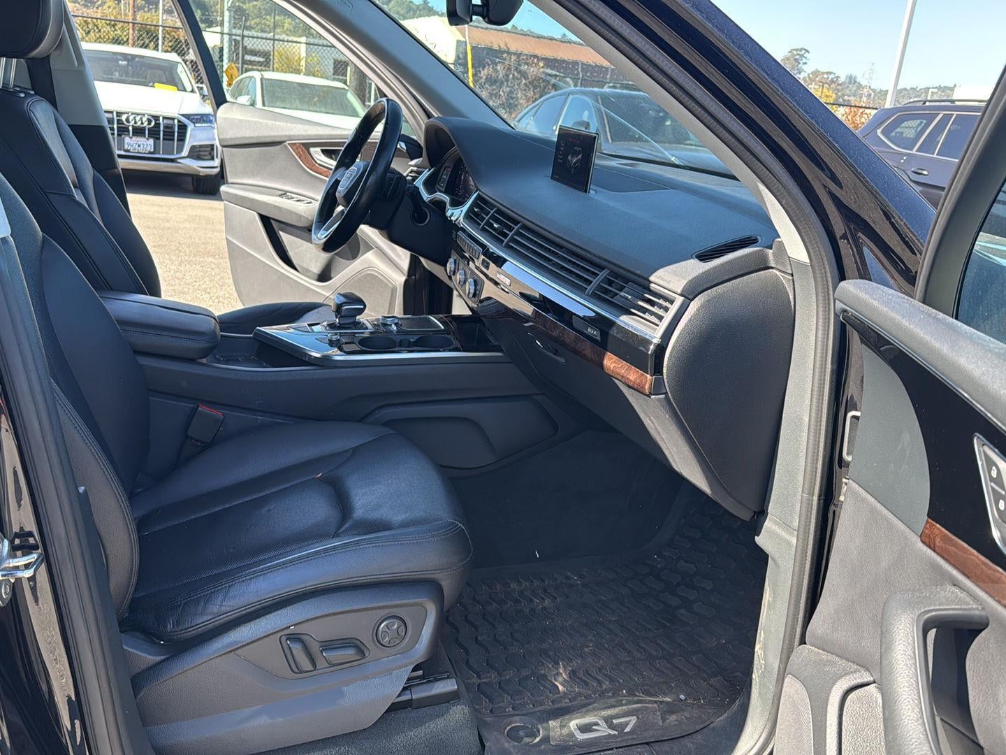 2017 Audi Q7 Premium Plus