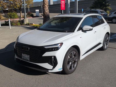 2024 Audi Q4 e-tron Premium Plus