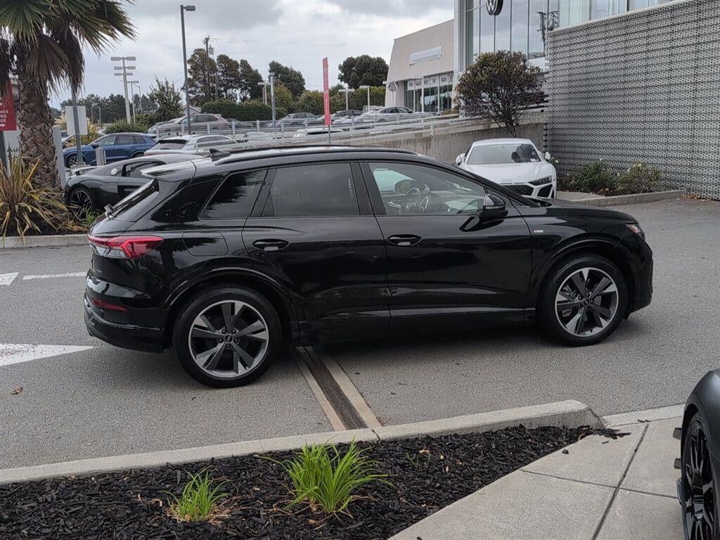 2024 Audi Q4 e-tron Premium Plus