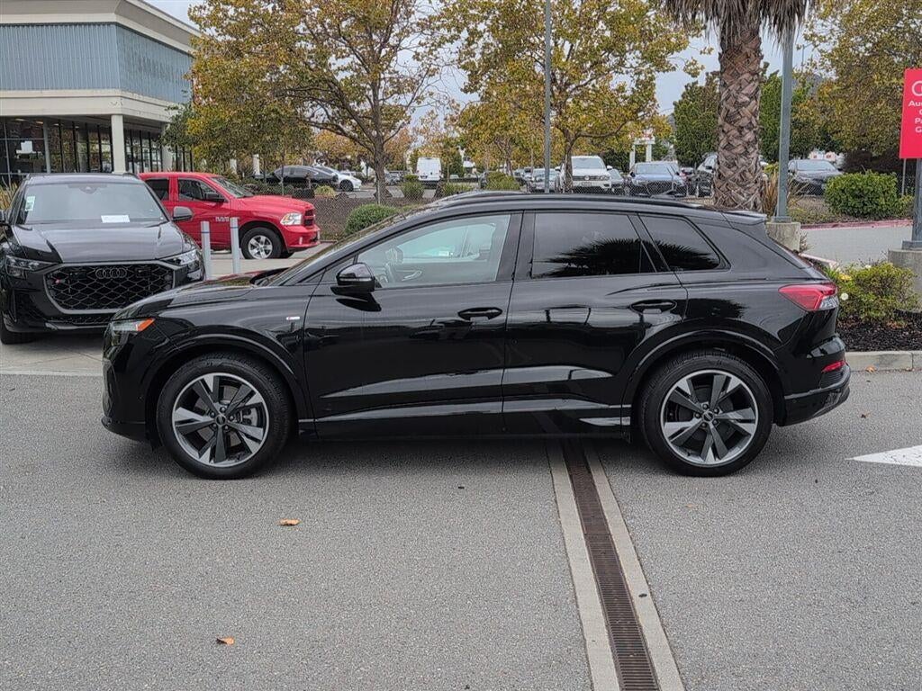 2024 Audi Q4 e-tron Premium Plus