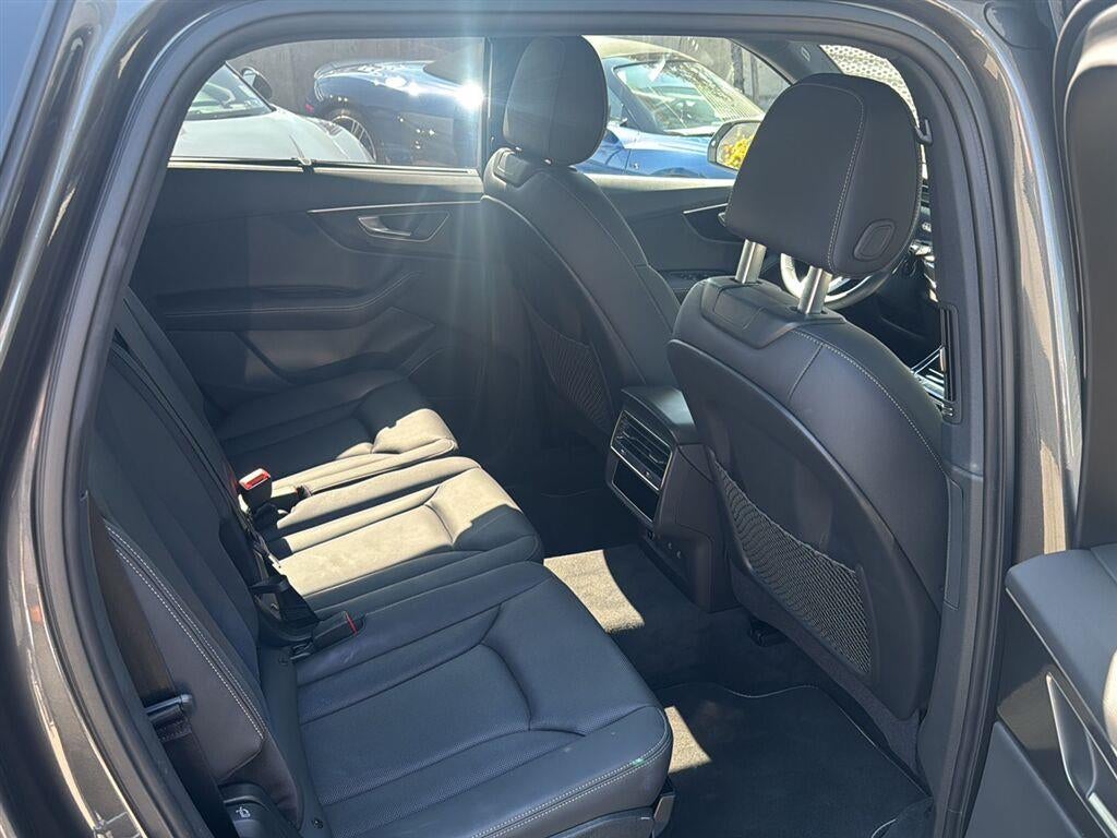 2026 Audi Q7 Premium Plus