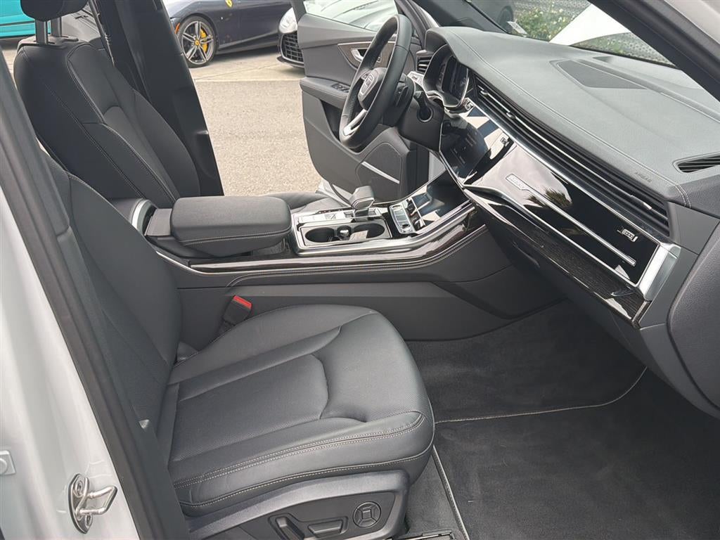 2026 Audi Q7 Premium Plus