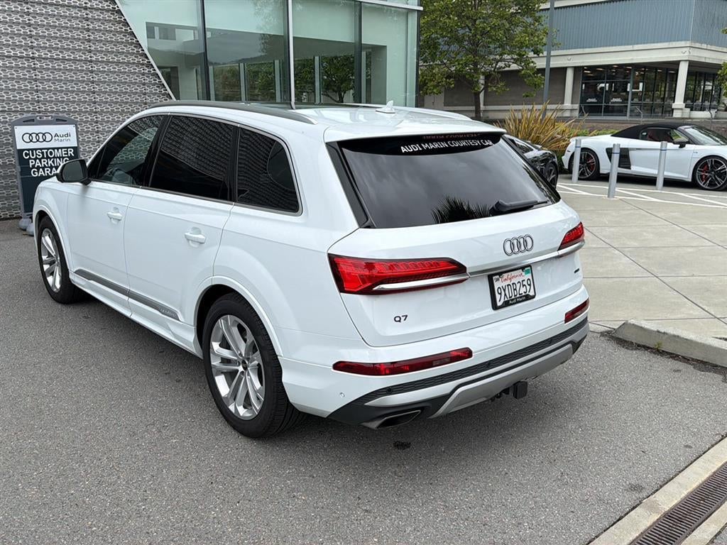 2026 Audi Q7 Premium Plus