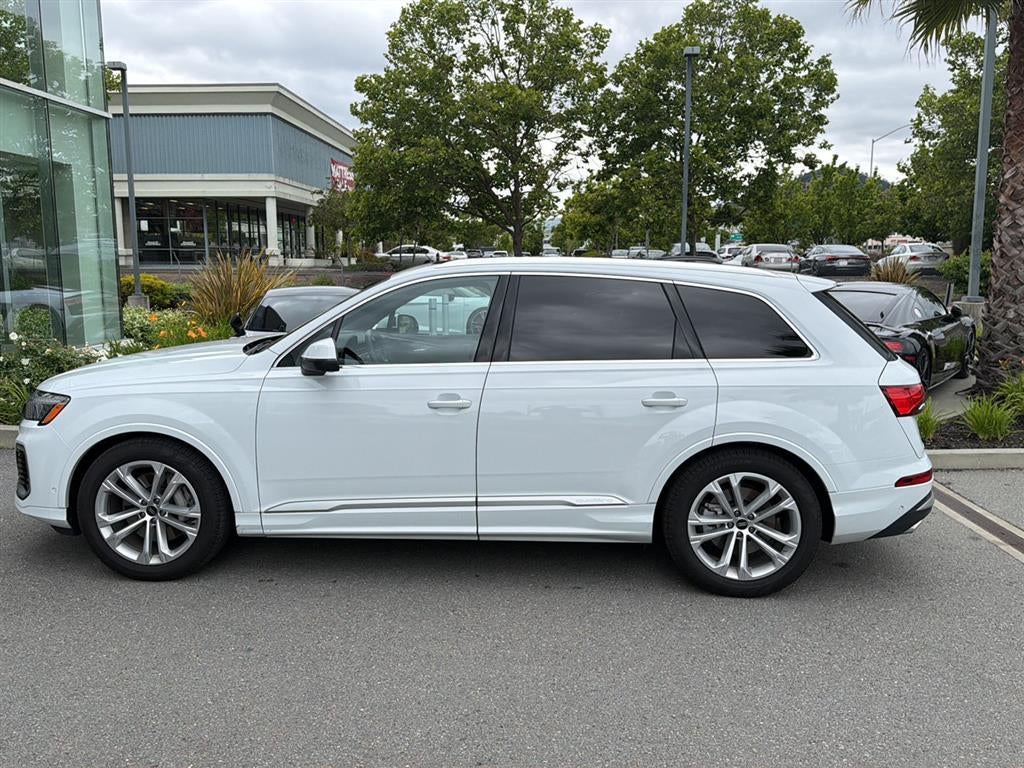 2026 Audi Q7 Premium Plus