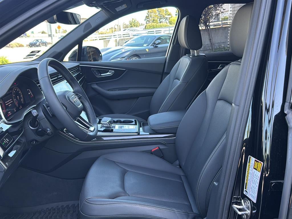 2026 Audi Q7 Premium Plus