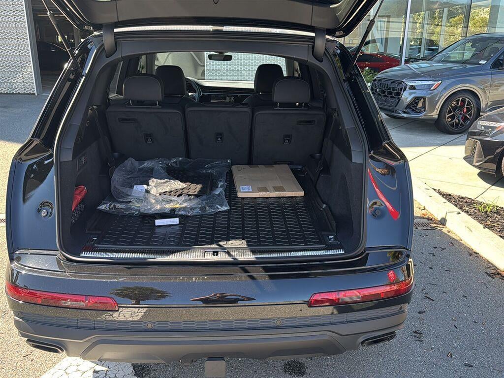 2026 Audi Q7 Premium Plus