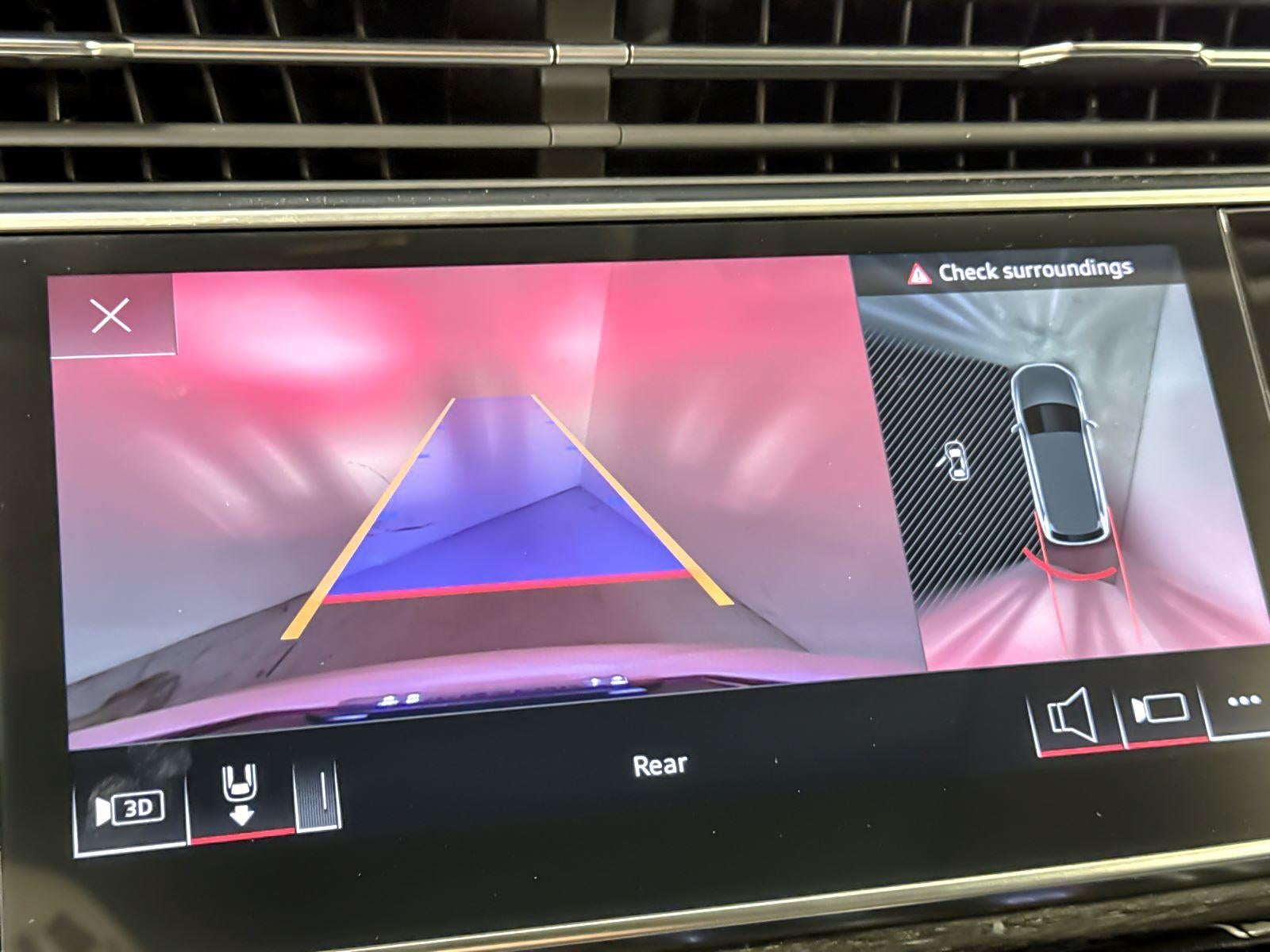 2022 Audi Q7 Premium Plus