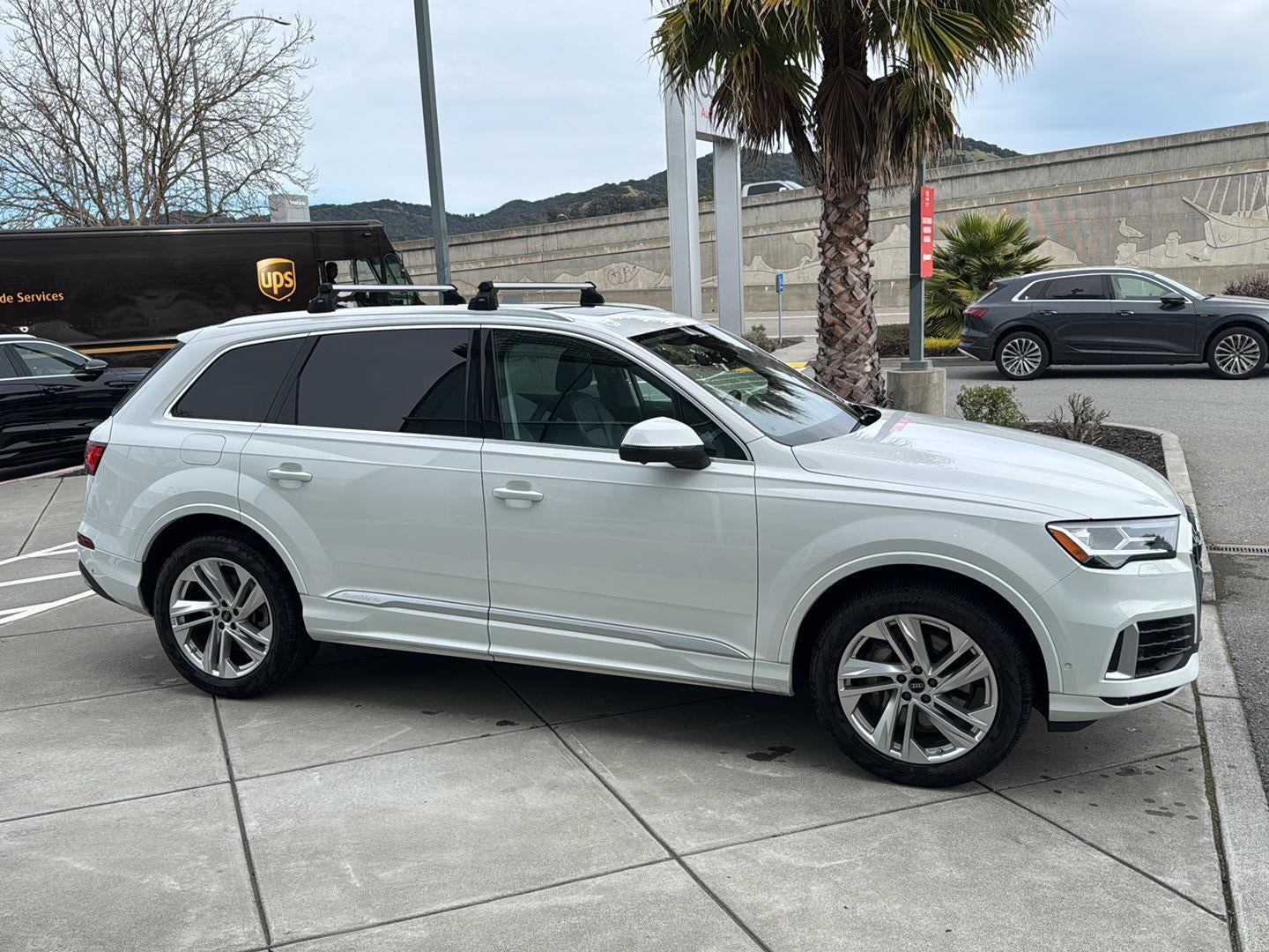 2022 Audi Q7 Premium Plus