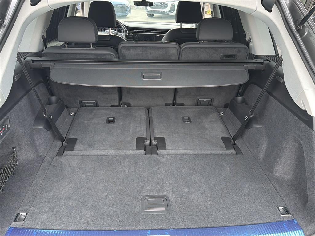 2023 Audi Q7 Premium Plus