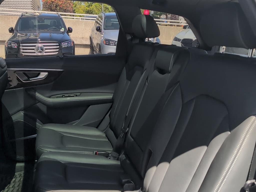 2025 Audi Q7 Prestige