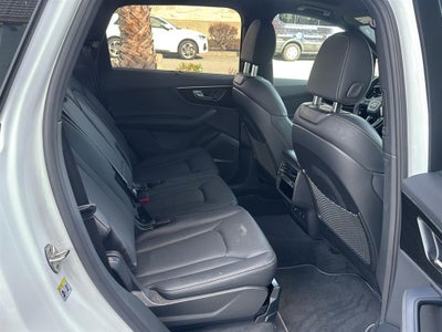 2025 Audi Q7 Prestige