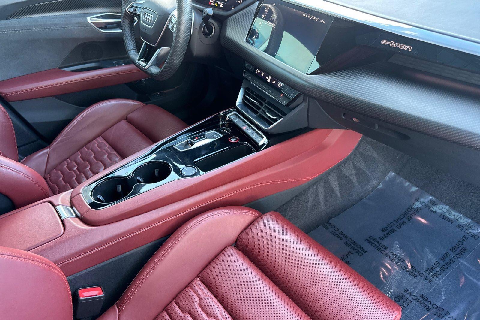 2023 Audi RS e-tron GT Base