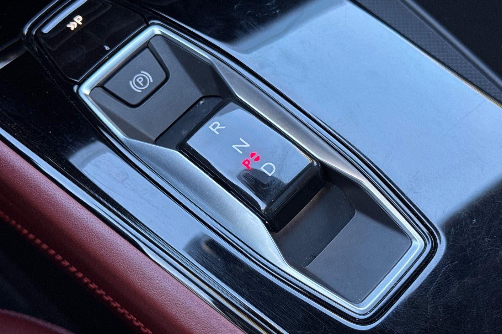 2023 Audi RS e-tron GT Base