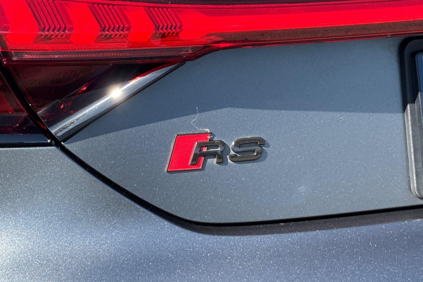 2023 Audi RS e-tron GT Base