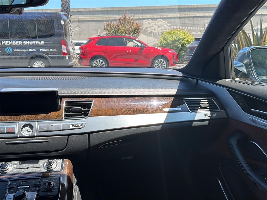 2013 Audi S8 4dr Sdn