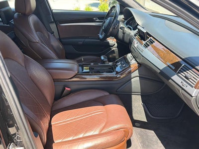 2013 Audi S8 4dr Sdn