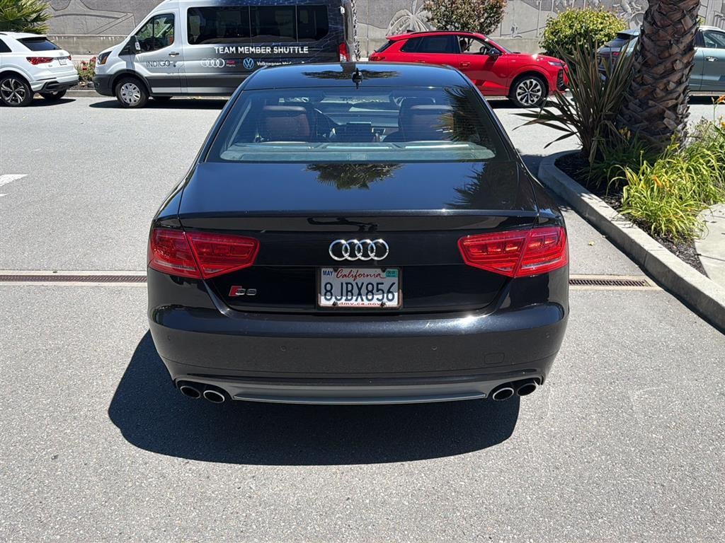 2013 Audi S8 4dr Sdn
