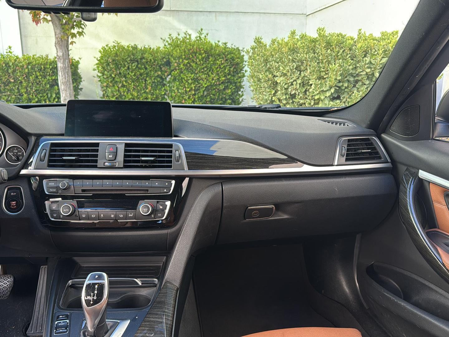 2017 BMW 3 Series 330i xDrive