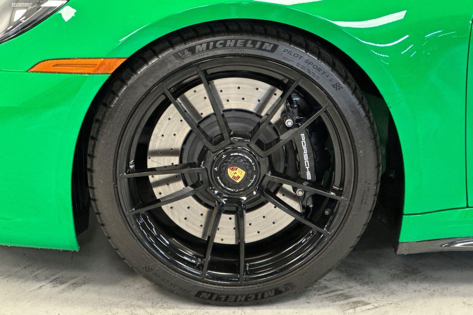 2023 Porsche 911 Carrera GTS