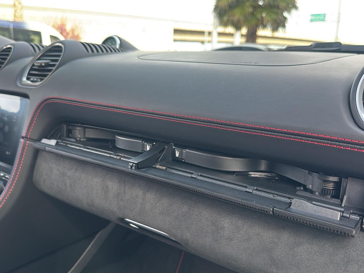 2025 Porsche 718 Cayman GTS 4.0