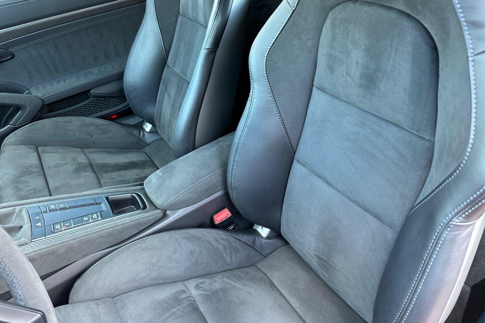 2024 Porsche 718 Cayman GT4 RS