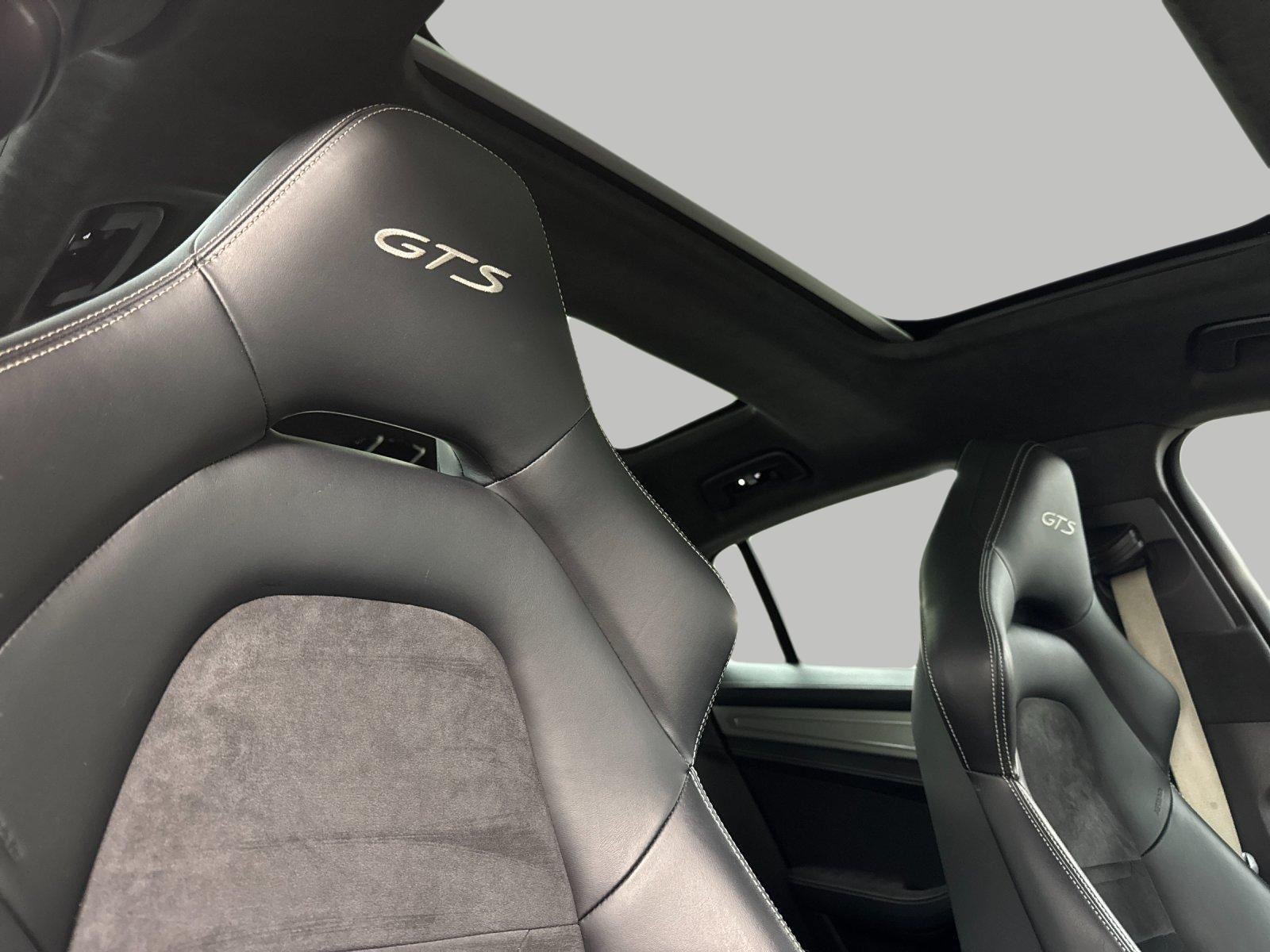 2022 Porsche Panamera GTS
