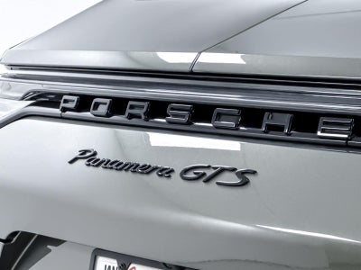 2022 Porsche Panamera GTS
