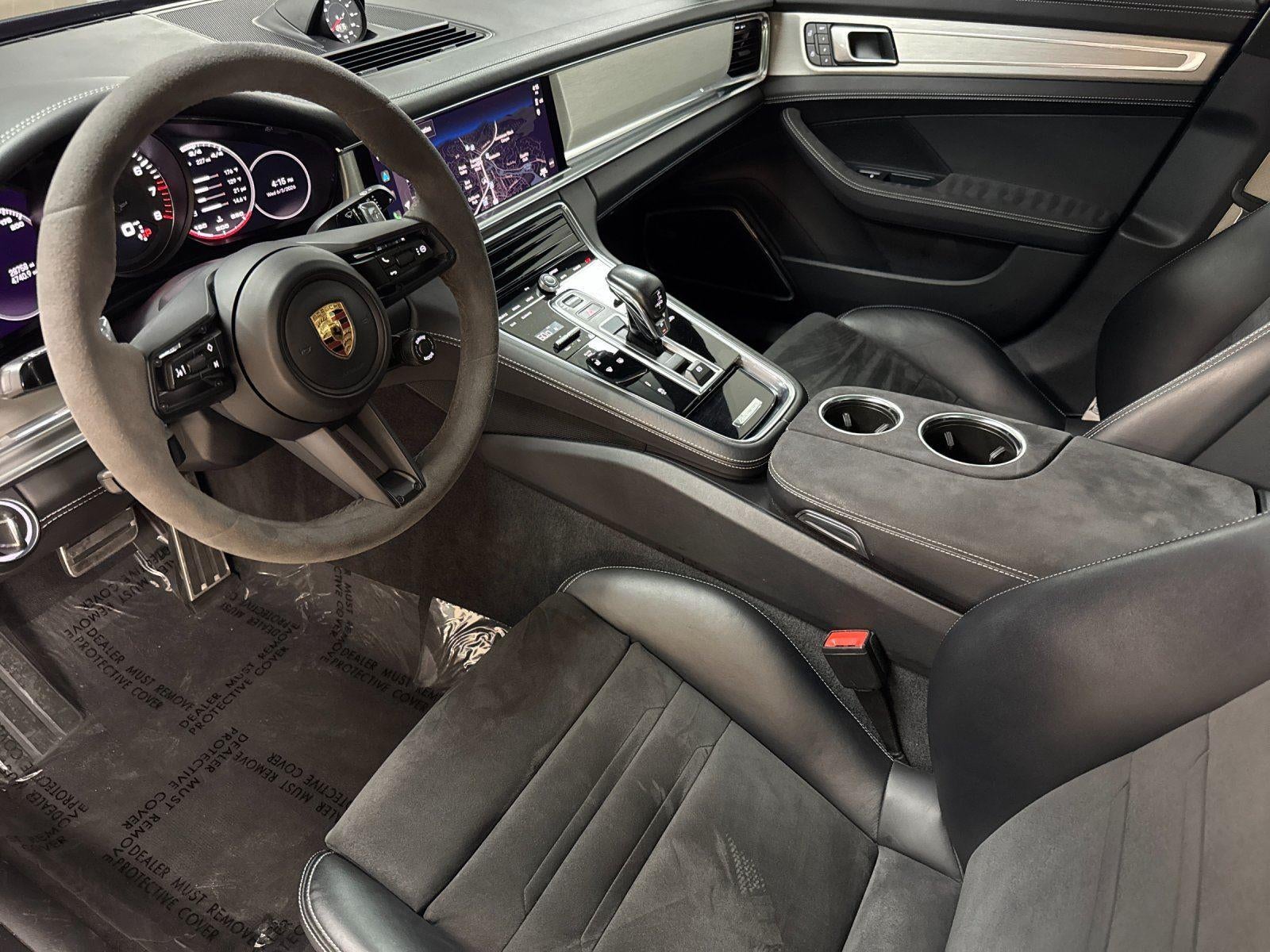 2022 Porsche Panamera GTS