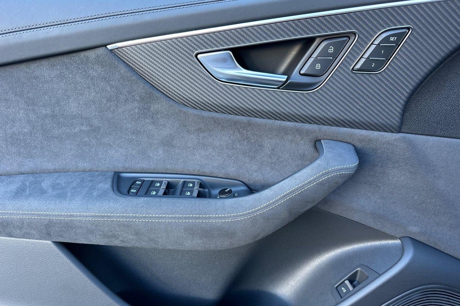 2025 Audi RS Q8 performance