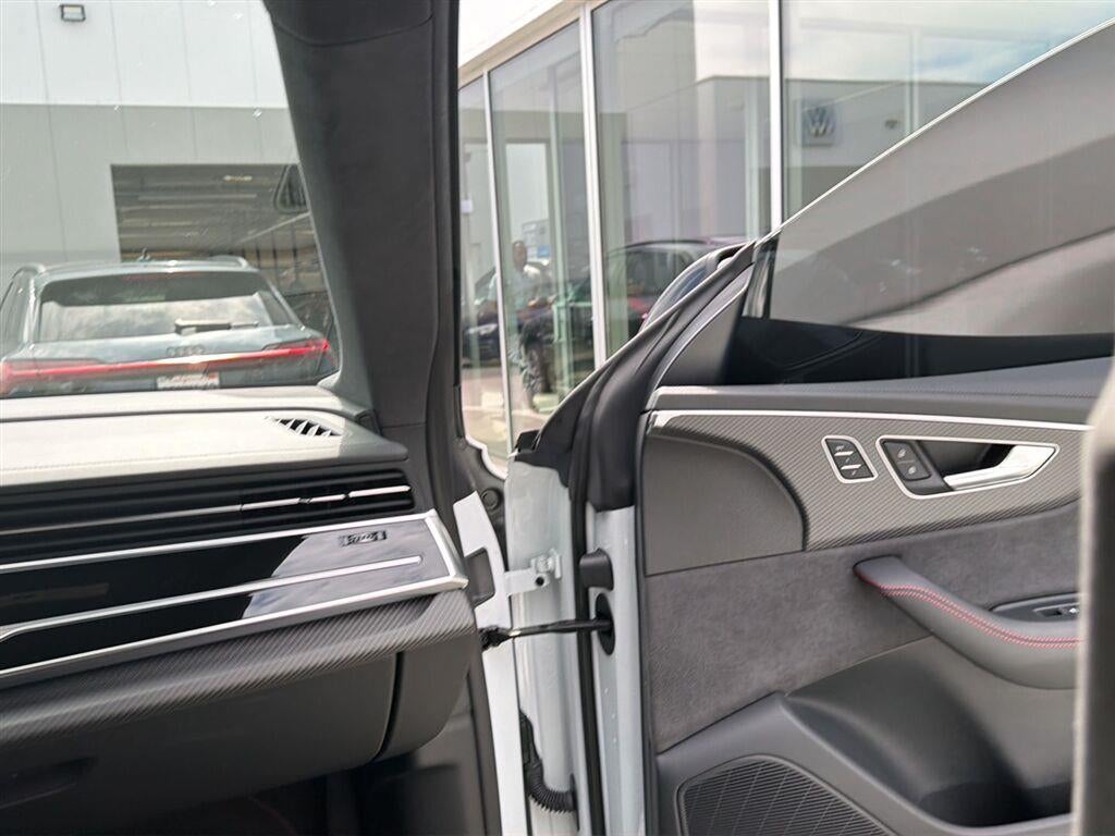 2024 Audi RS Q8 4.0 TFSI quattro
