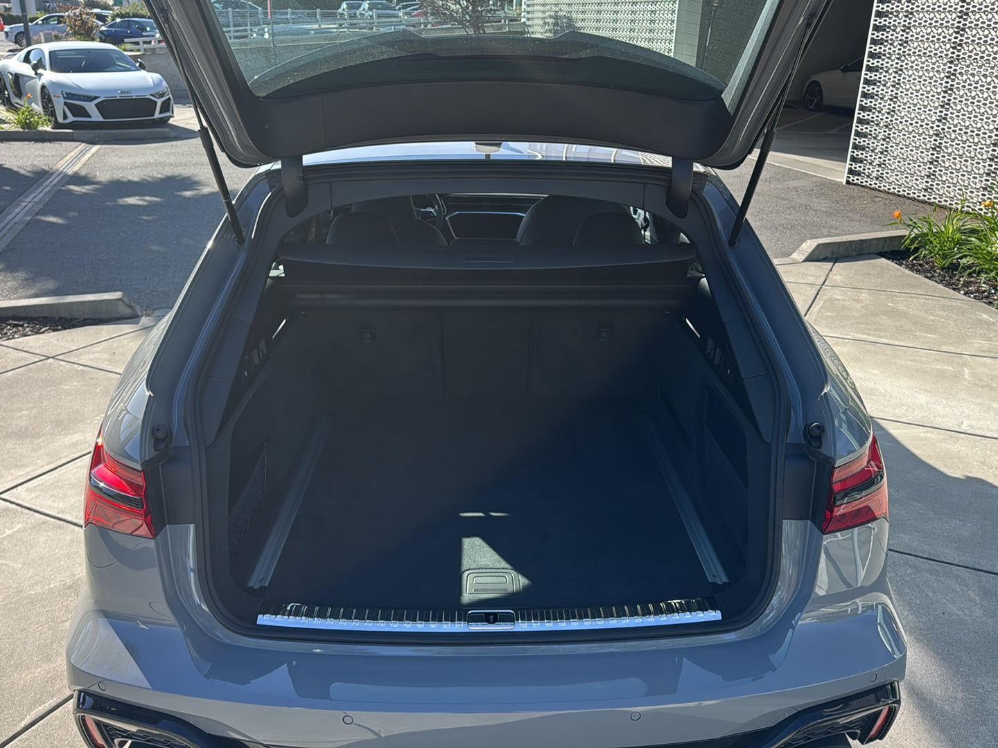 2025 Audi RS 6 Avant performance