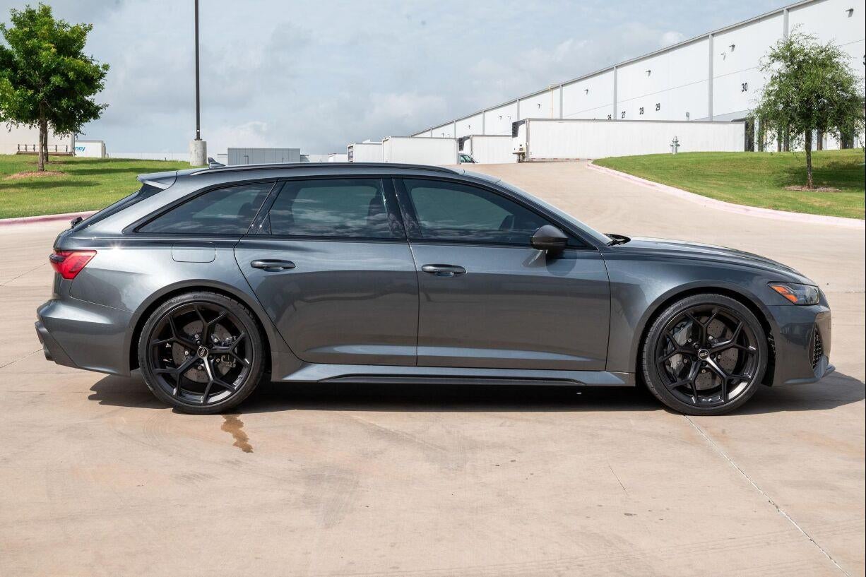 2025 Audi RS 6 Avant performance
