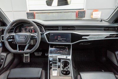2025 Audi RS 6 Avant performance