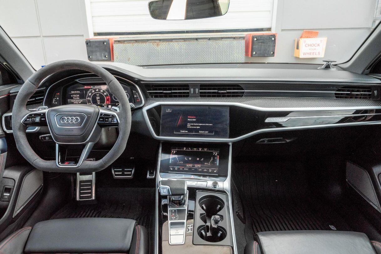 2025 Audi RS 6 Avant performance