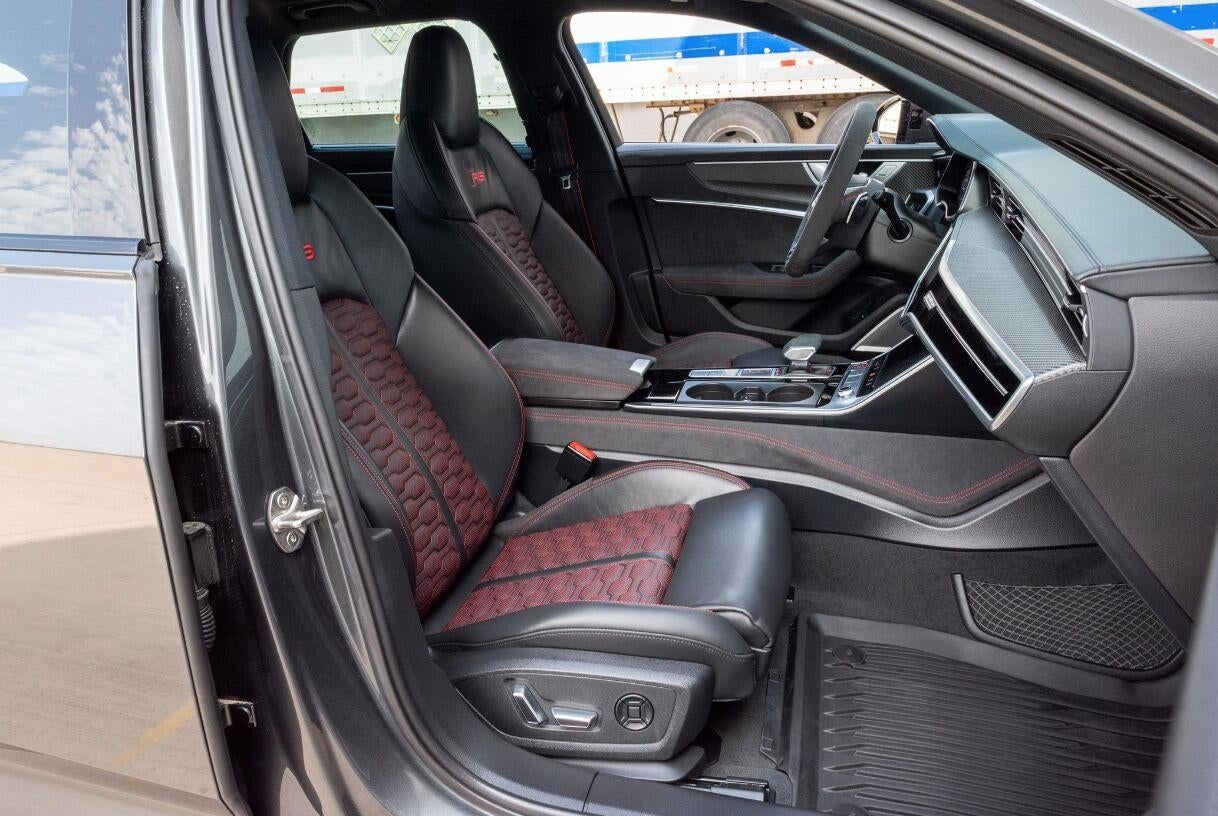 2025 Audi RS 6 Avant performance