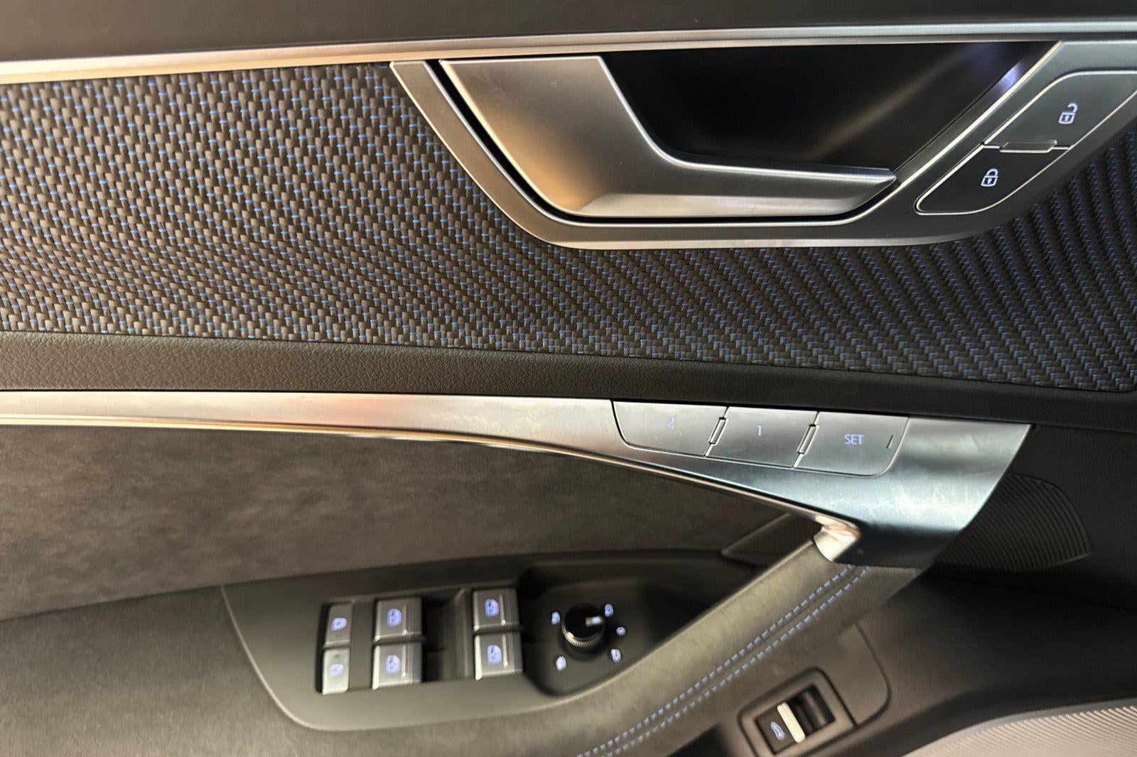 2025 Audi RS 6 Avant performance