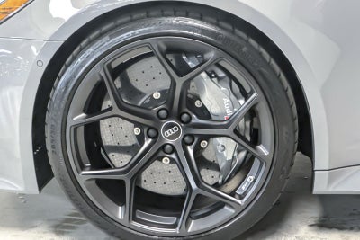 2025 Audi RS 6 Avant performance