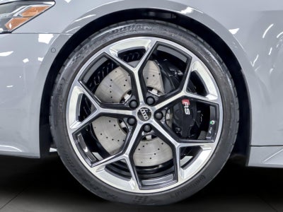 2024 Audi RS 6 Avant performance