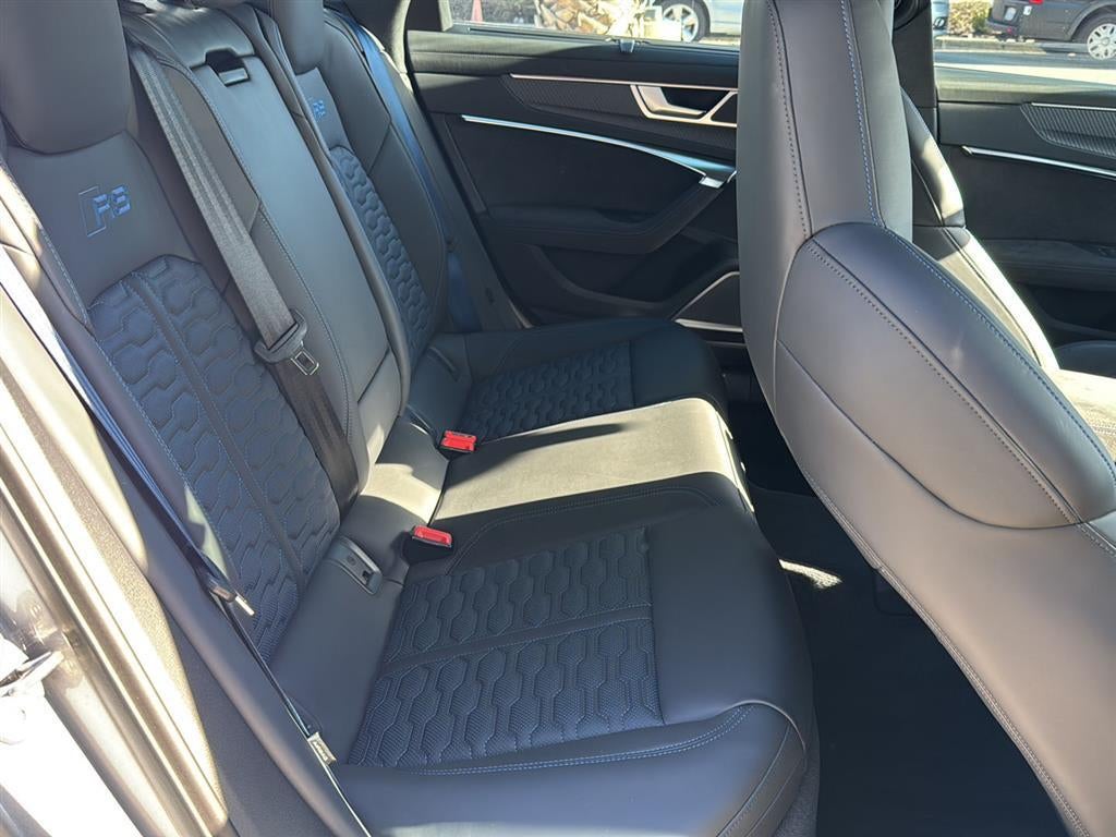 2025 Audi RS 6 Avant performance